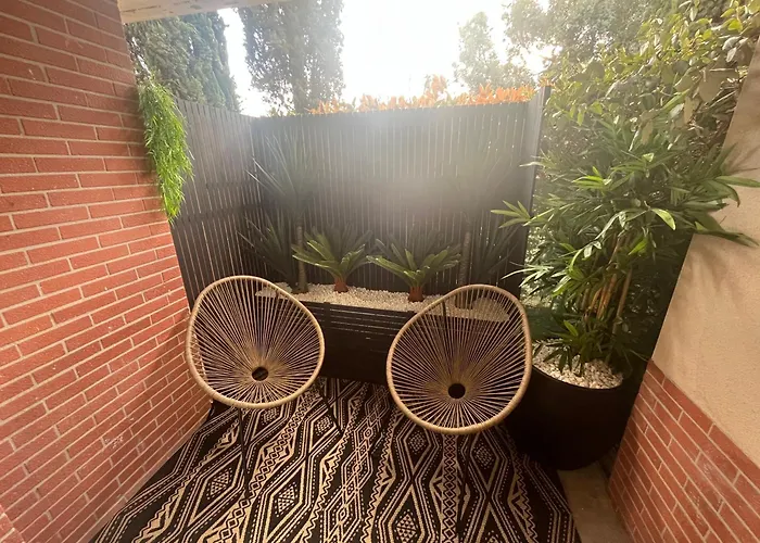 One Night Unique * Тулуза