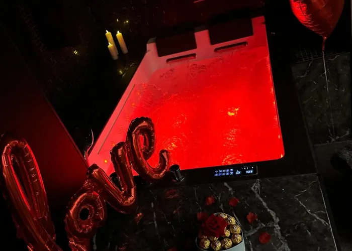 One Night Unique Апартаменты Тулуза